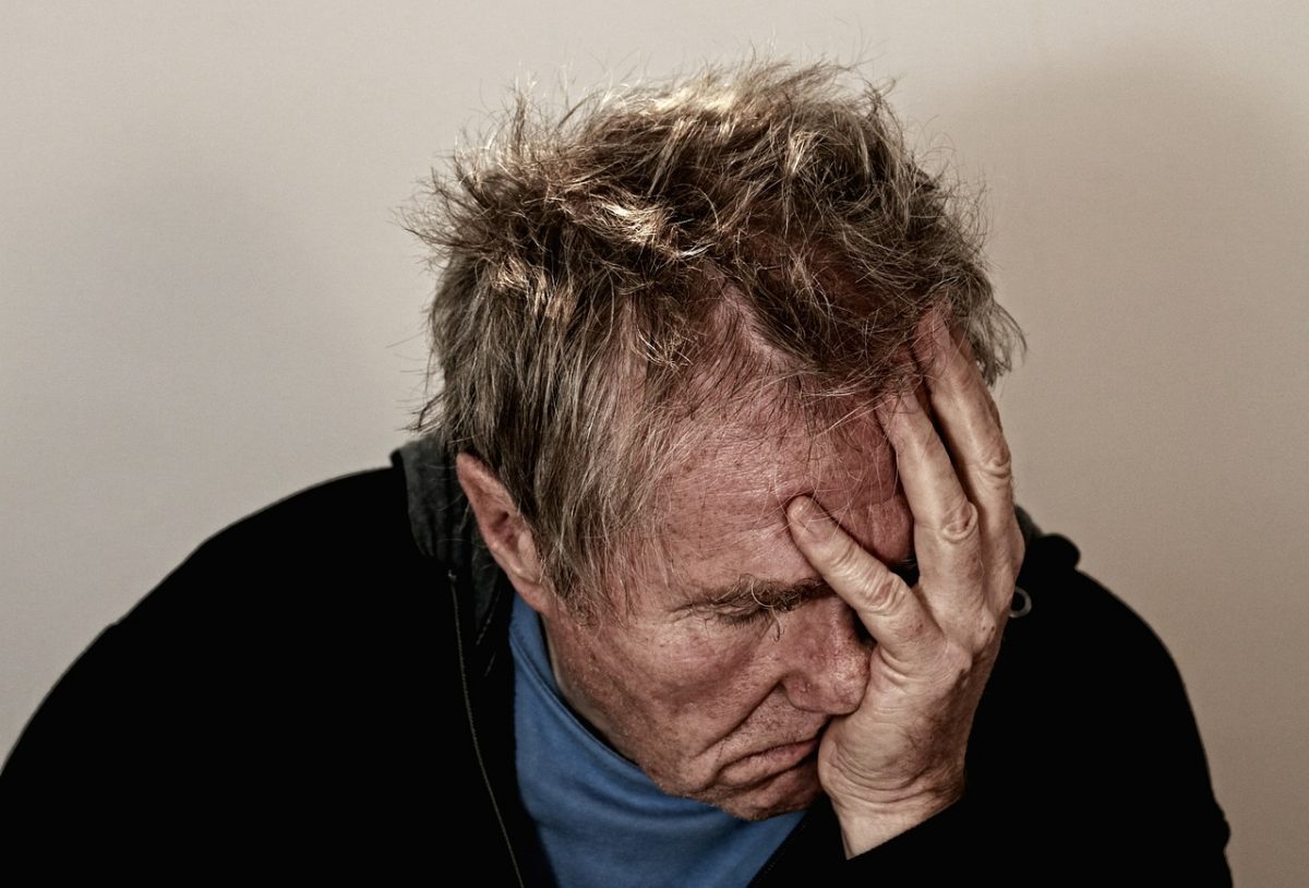 despair-513529_1280-1200×814